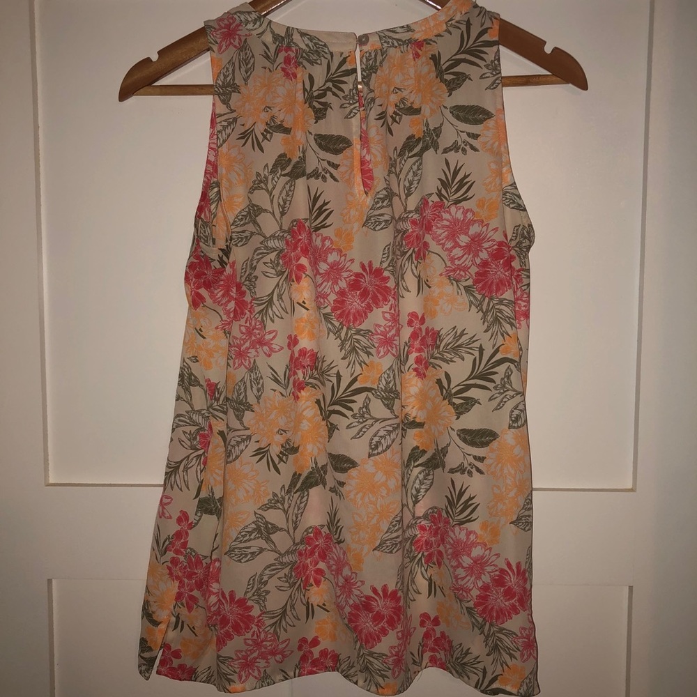 LOFT Outlet Pink Floral Sleeveless Blouse - Small
